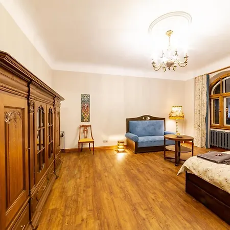 Cozy Storie's Ap, 47sqm, Renovated 2020, Free Parking Apartment