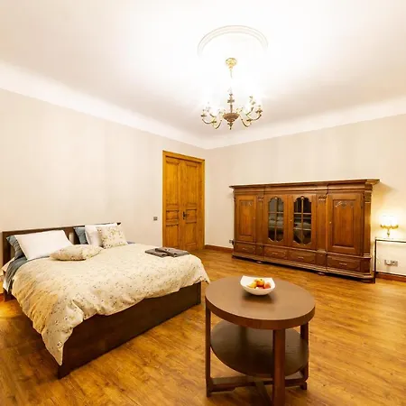 Apartment Cozy Storie's Ap, 47sqm, Renovated 2020, Free Parking Riga