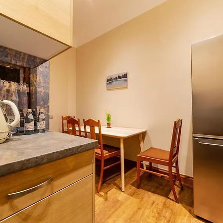Cozy Storie's Ap, 47,2sqm, Renovated 2020, Free Parking ريغا