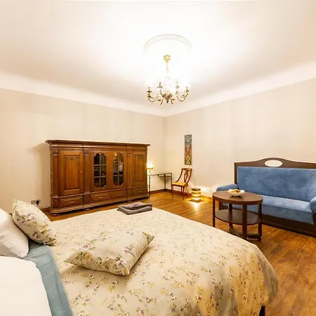 Cozy Storie's Ap, 47,2sqm, Renovated 2020, Free Parking ريغا